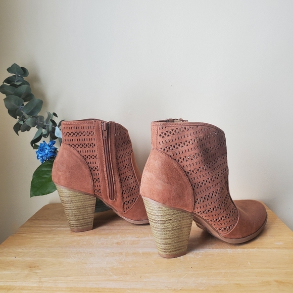 Qupid Boots - Picture 13 of 14